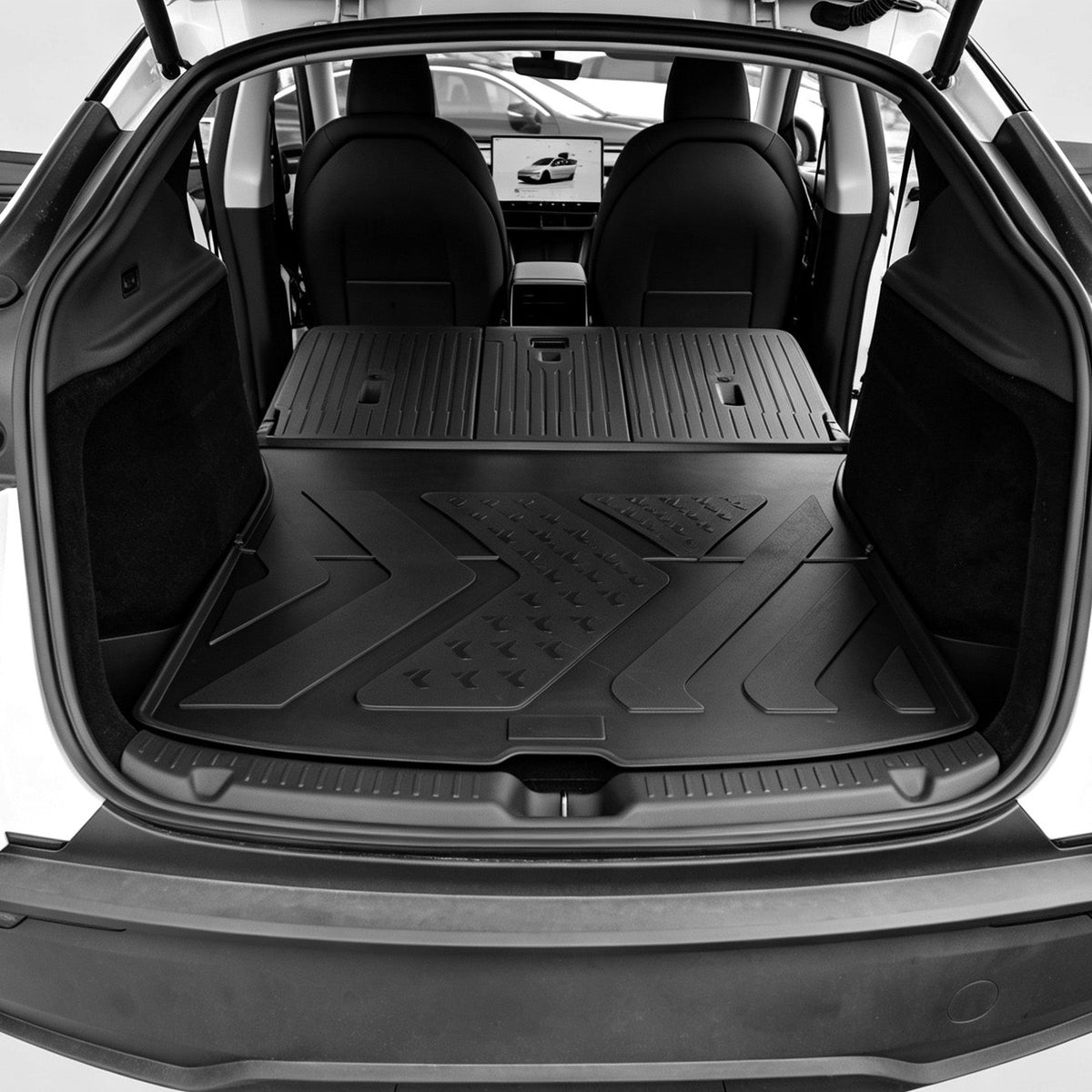 How to Clean TPE Tesla Floor Mats Without Damaging the Finish